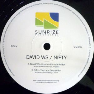 David WS / Nifty (3) - Dona Do Primeiro Andar / The Latin Connection (2008)