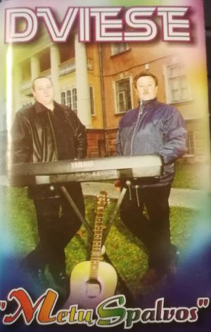 Dviese - Metų Spalvos (2001)