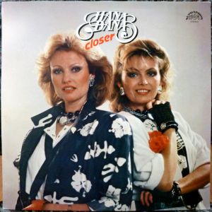 Hana & Dana - Closer (1988)